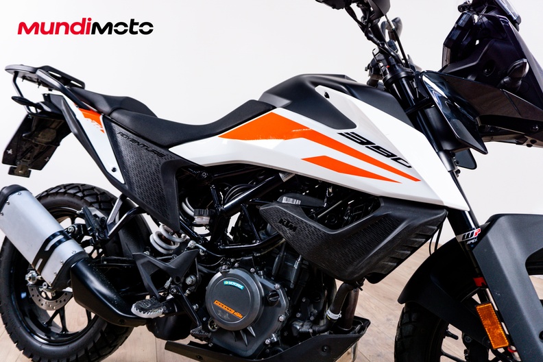 Motorbike image 4