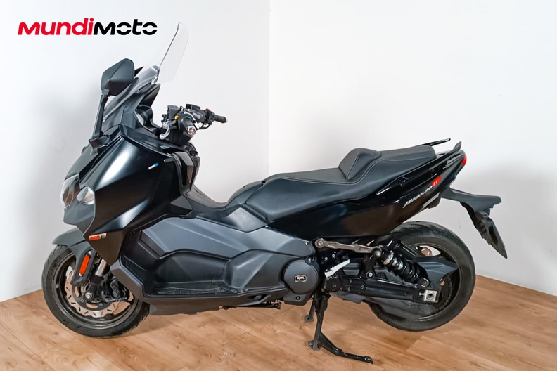 Motorbike image 5