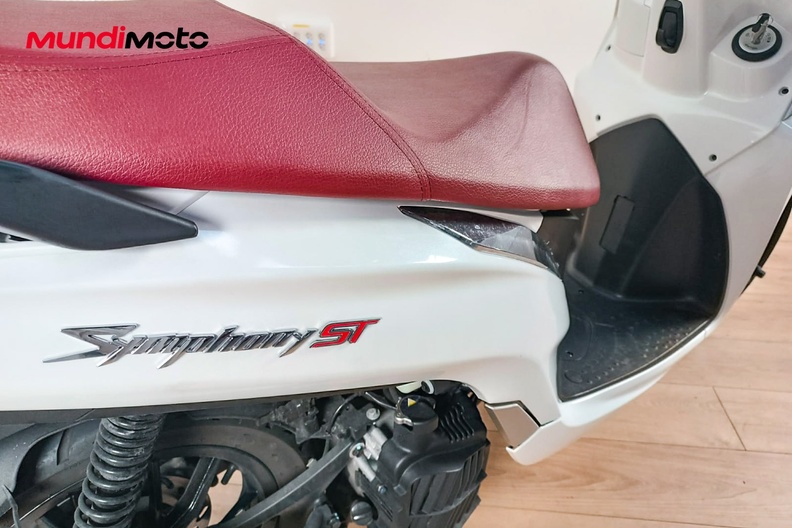 Motorbike image 3