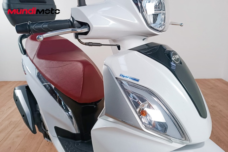Motorbike image 4