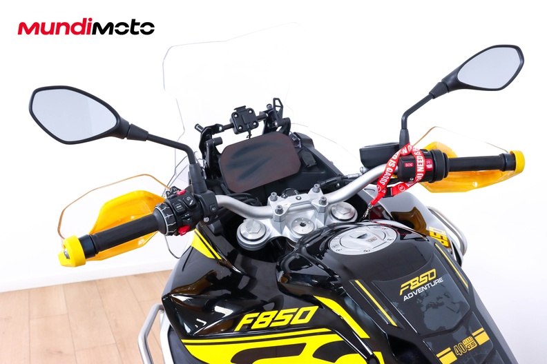 Motorbike image 10