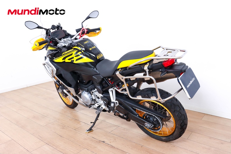 Motorbike image 6