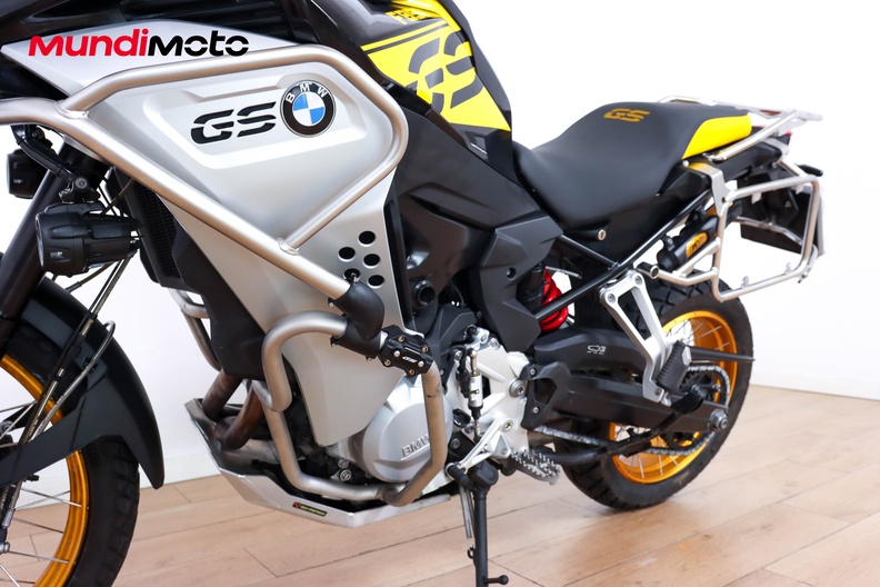 Motorbike image 8