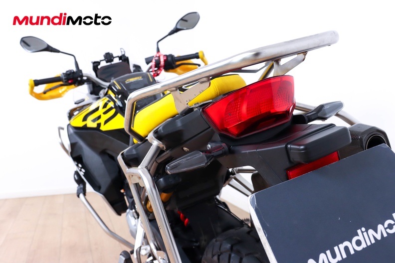 Motorbike image 9