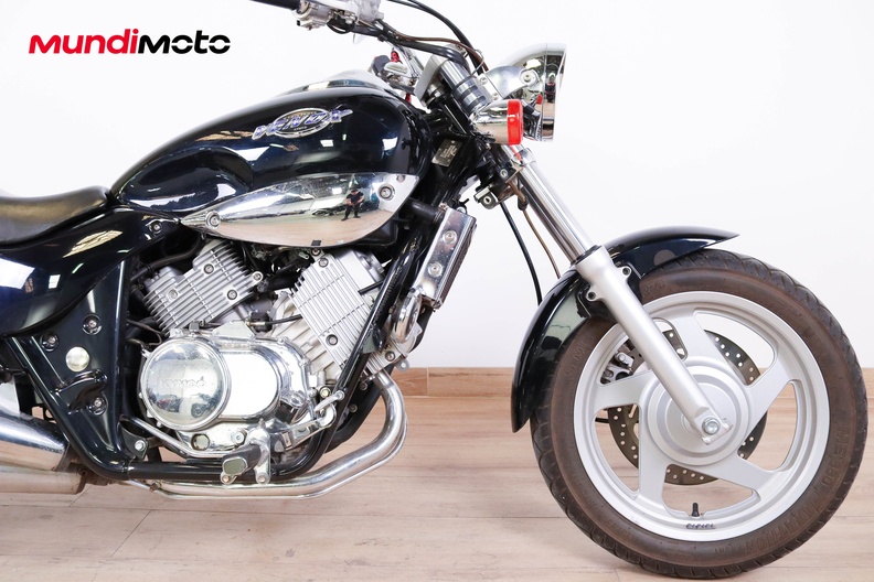 Motorbike image 13