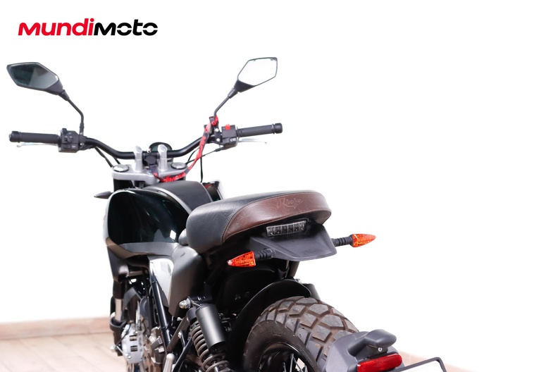Motorbike image 8
