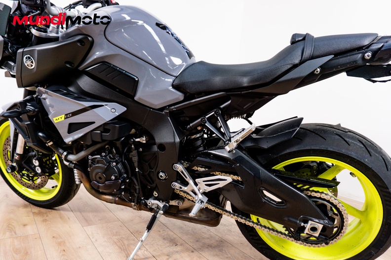 Motorbike image 8