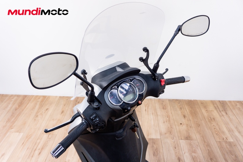 Motorbike image 10