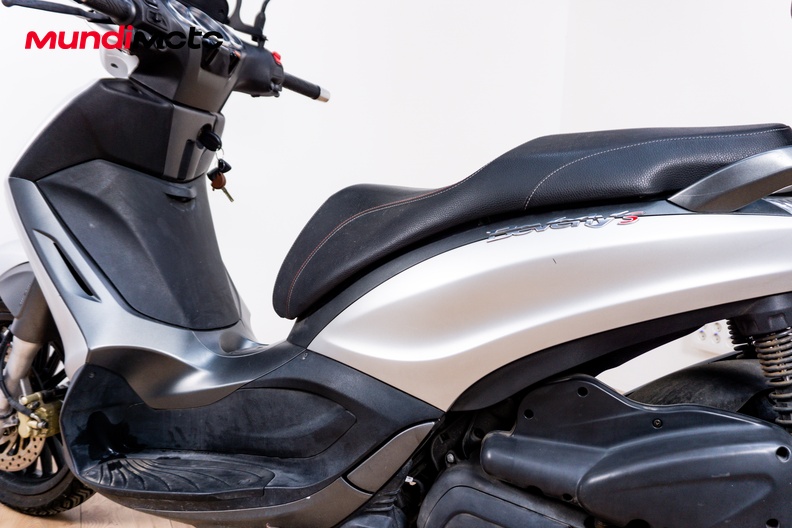 Motorbike image 8
