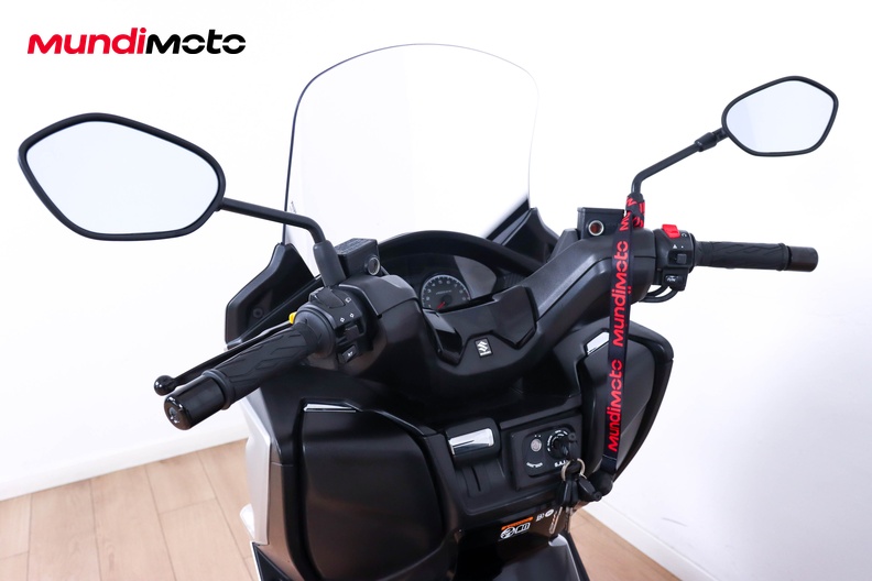 Motorbike image 10