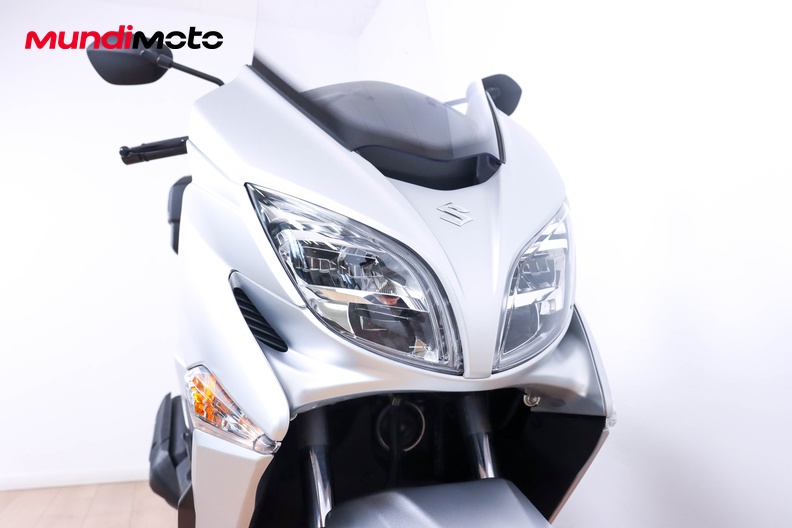 Motorbike image 4