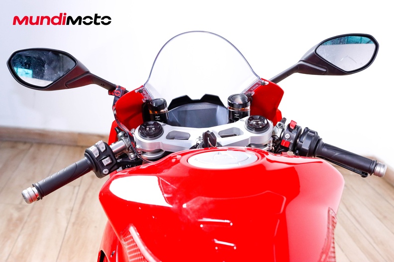 Motorbike image 10