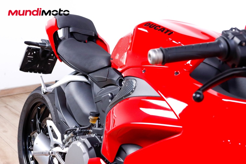 Motorbike image 13