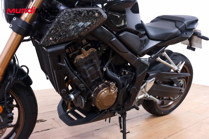 Motorbike image 8