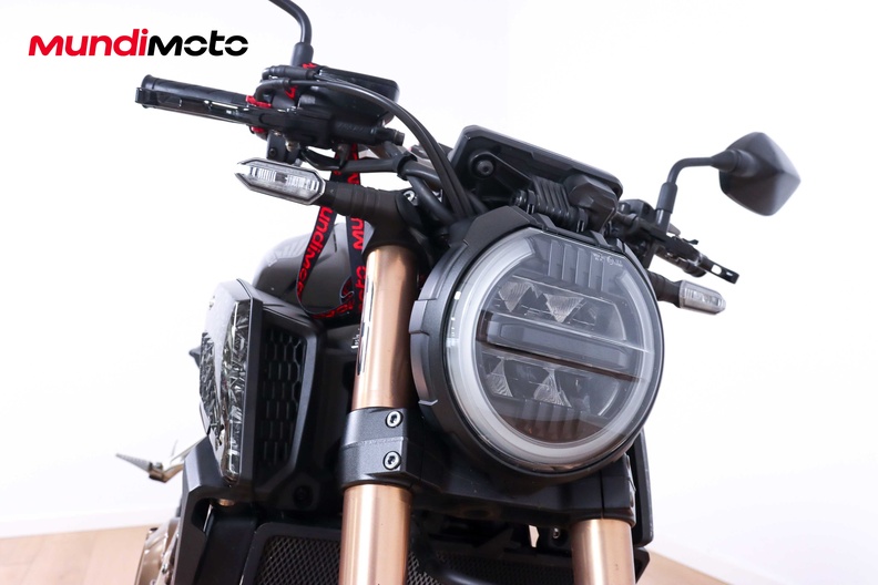 Motorbike image 4