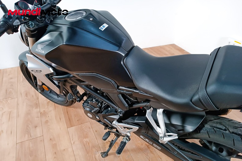 Motorbike image 8