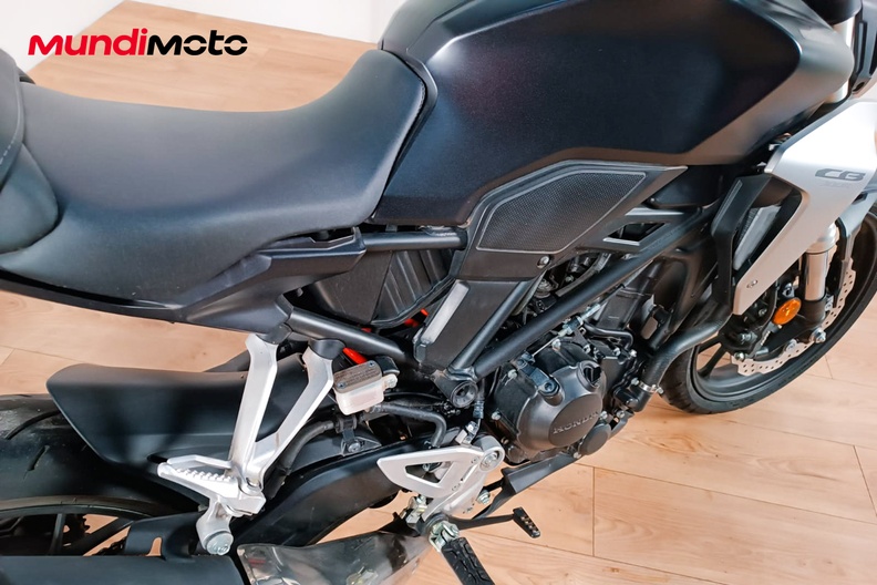 Motorbike image 3