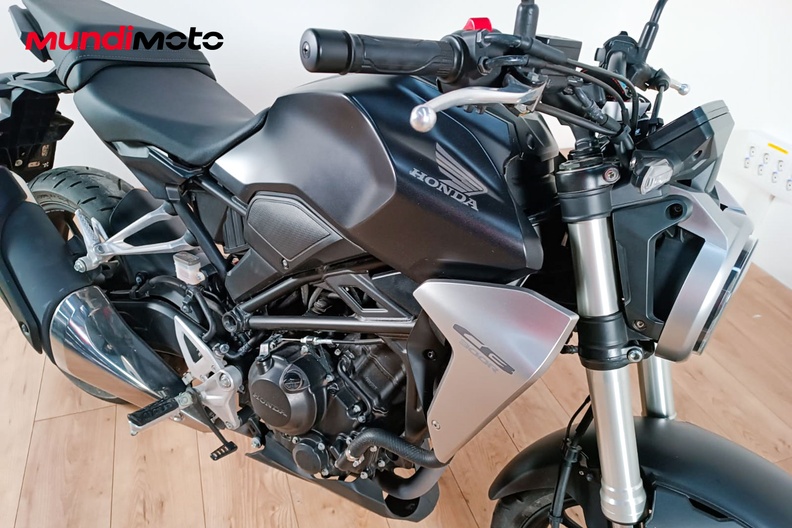 Motorbike image 4
