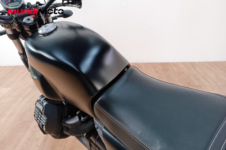 Motorbike image 8