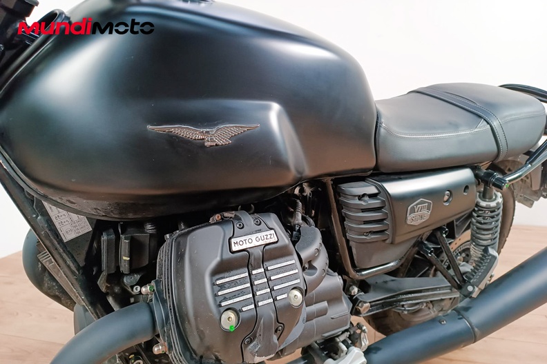 Motorbike image 9
