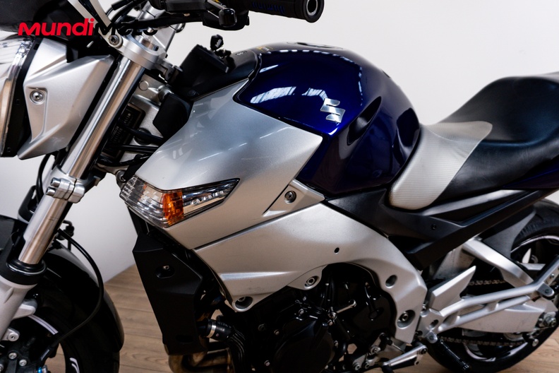 Motorbike image 10