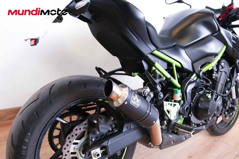 Motorbike image 3