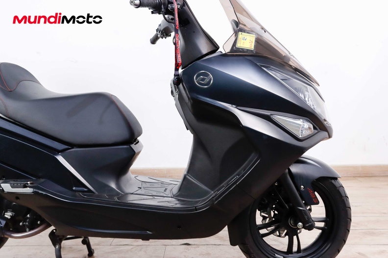 Motorbike image 12