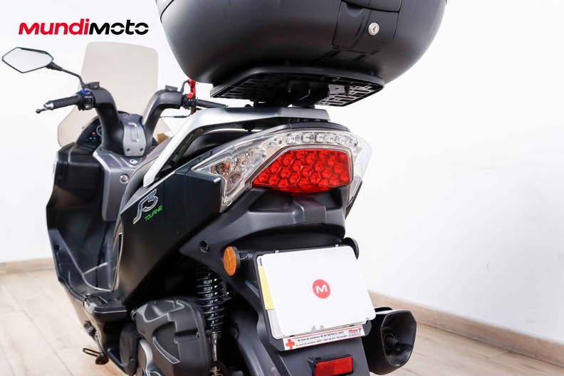 Motorbike image 8