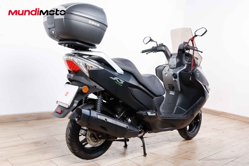 Motorbike image 2