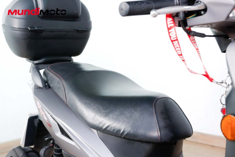 Motorbike image 13