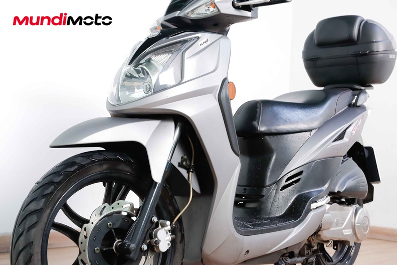 Motorbike image 8