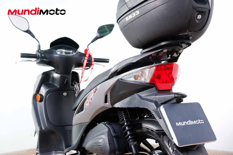 Motorbike image 9