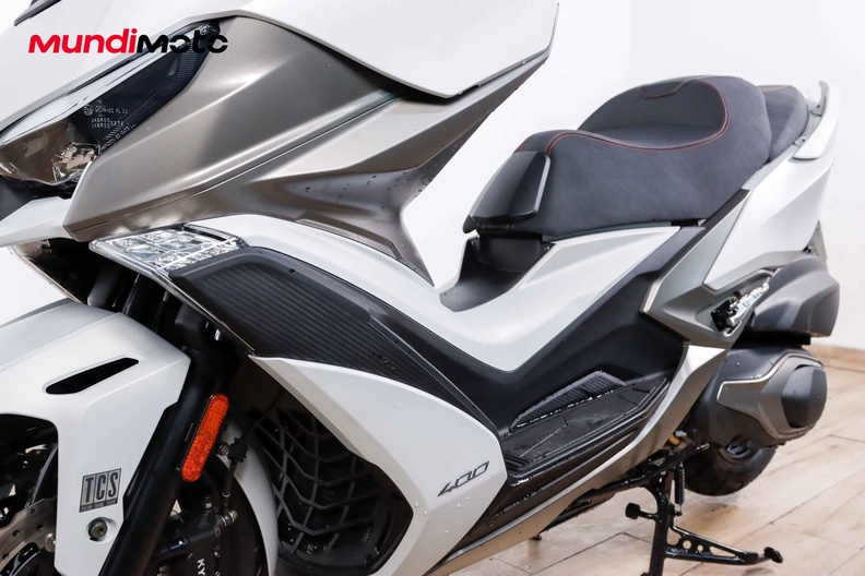 Motorbike image 9