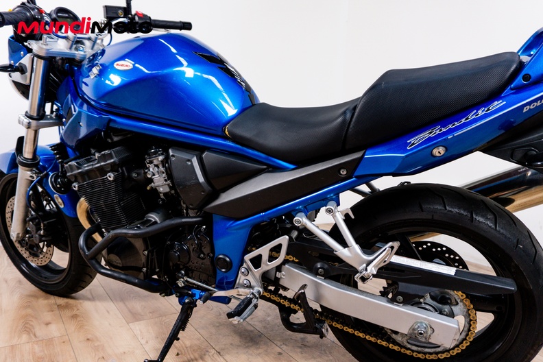 Motorbike image 8