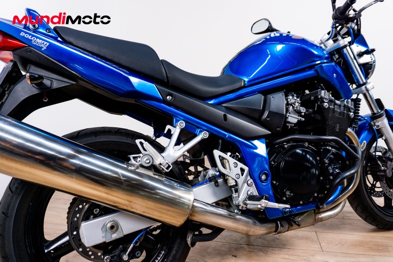 Motorbike image 3