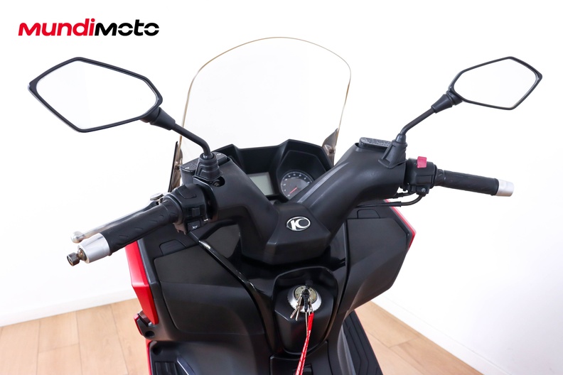 Motorbike image 10