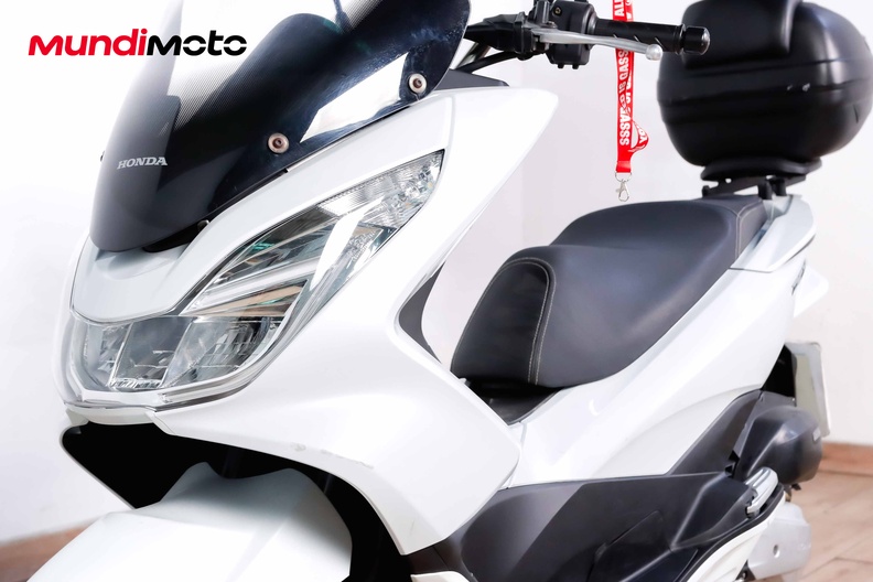 Motorbike image 8