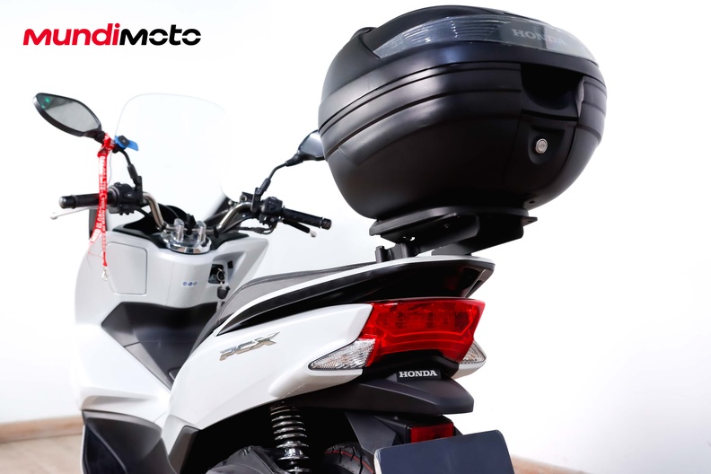 Motorbike image 9