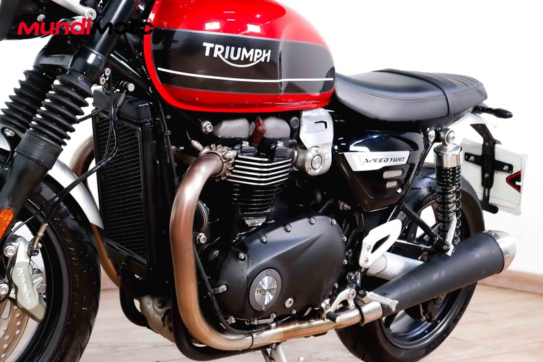 Motorbike image 8
