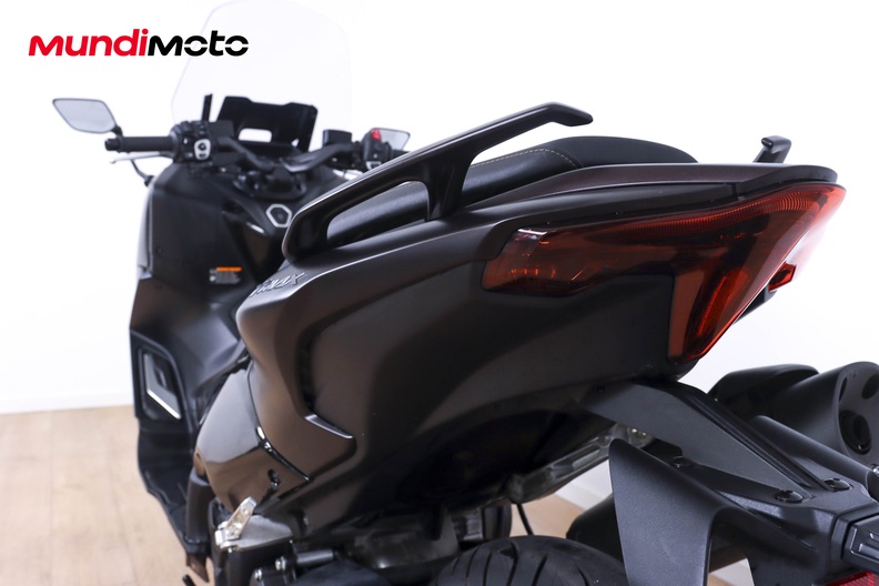 Motorbike image 8