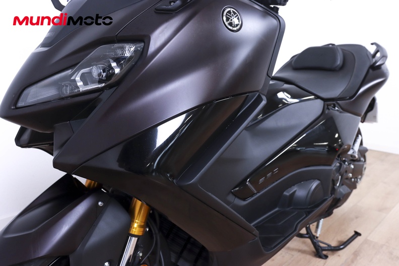 Motorbike image 9