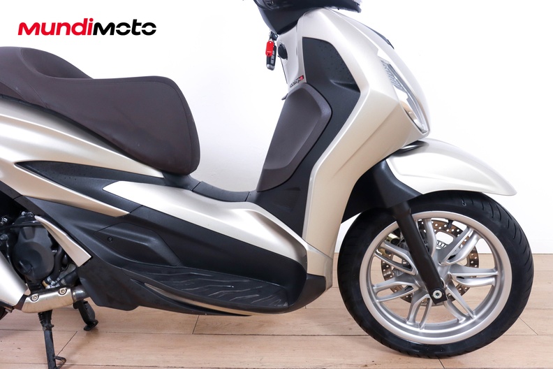 Motorbike image 13