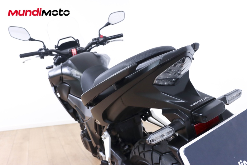 Motorbike image 9