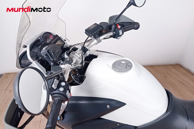 Motorbike image 10