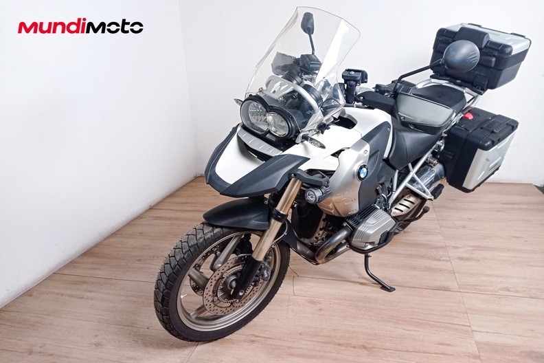Motorbike image 6