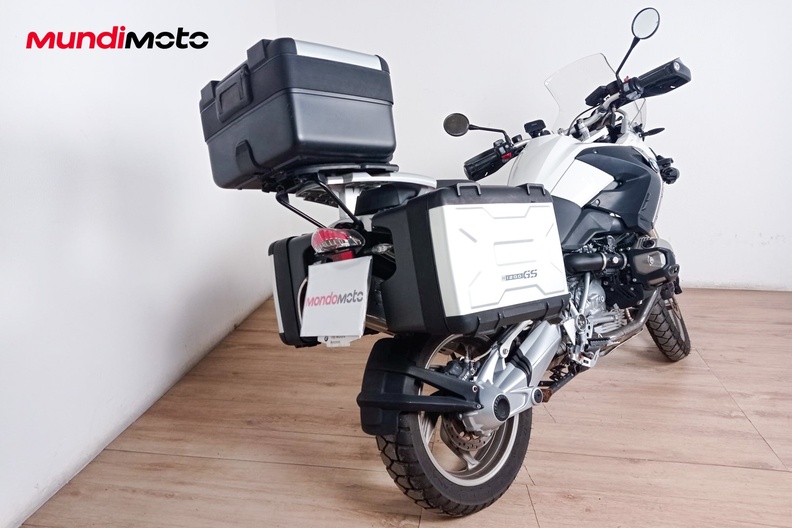 Motorbike image 2
