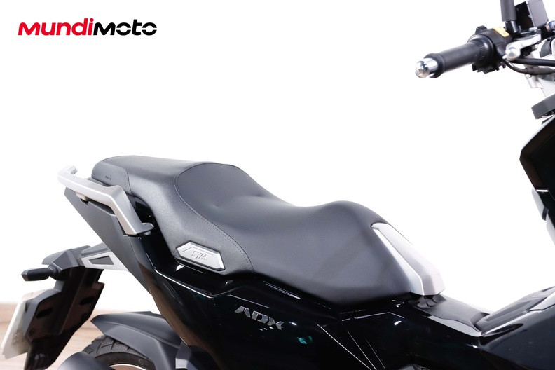 Motorbike image 13