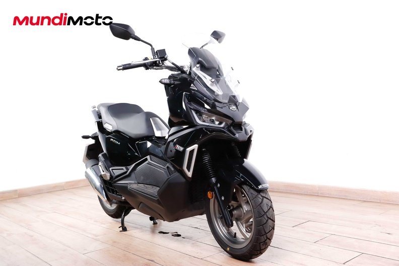 Motorbike image 1
