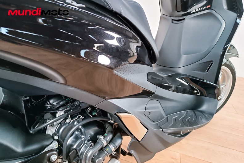 Motorbike image 3