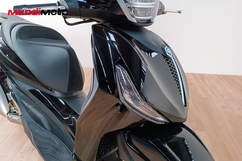 Motorbike image 4